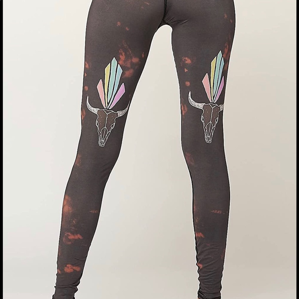 Teeki leggings size small tie dye with skull